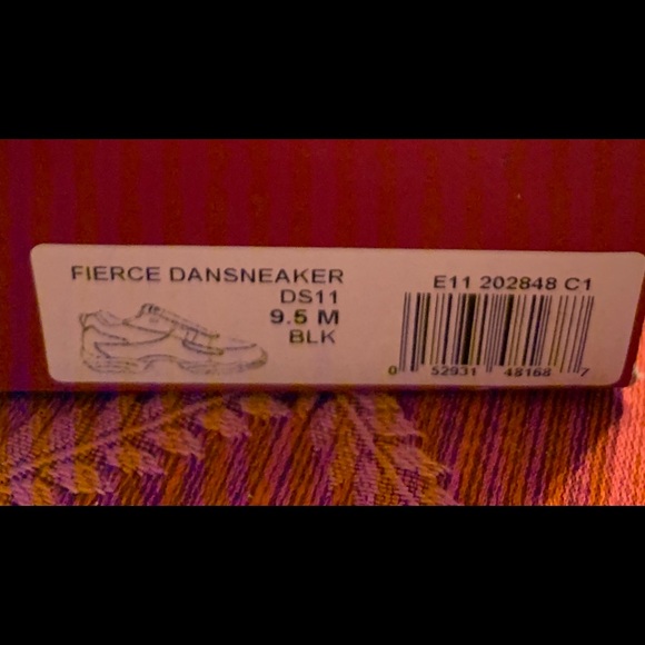 COPY - Capezio Fierce Dance Sneaker - Picture 4 of 4